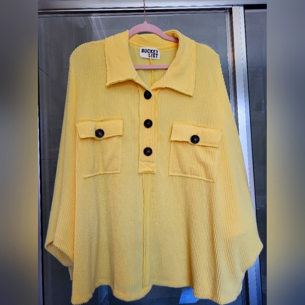 Butter yellow top
